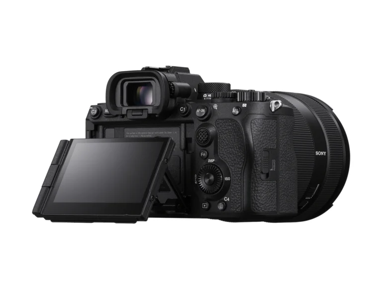 Sony A7R VI Announced: A 66.8-Megapixel Stacked Sensor That Finally Makes High-Resolution Cameras Fast — image 2 of 4