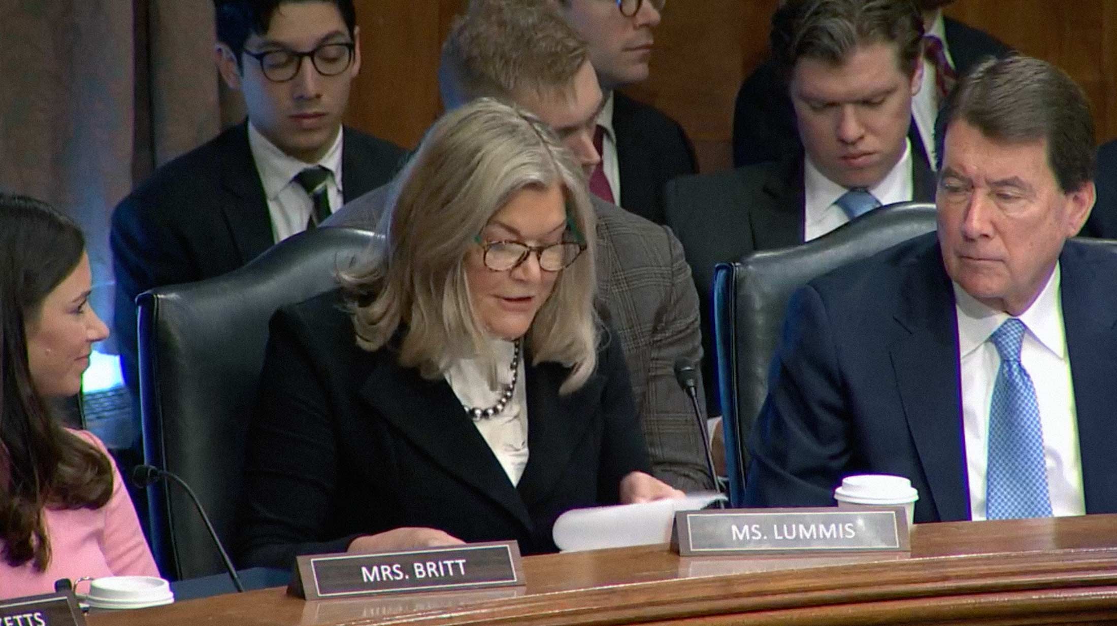 Senate Banking Committee Nears CLARITY Act Vote After Marathon Amendment Session